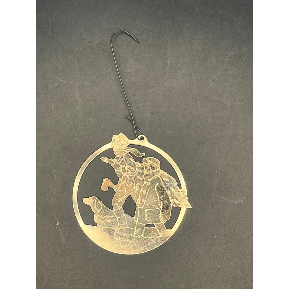 Norman Rockwell 1982 McDonald's Christmas Ornament Gold Tone Holiday 2.75" DIam.